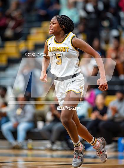Thumbnail 3 in St. Pauls vs Fairmont (Robeson County Shootout) photogallery.