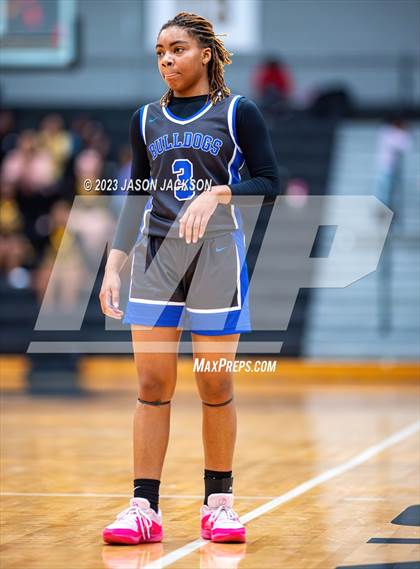 Thumbnail 2 in St. Pauls vs Fairmont (Robeson County Shootout) photogallery.
