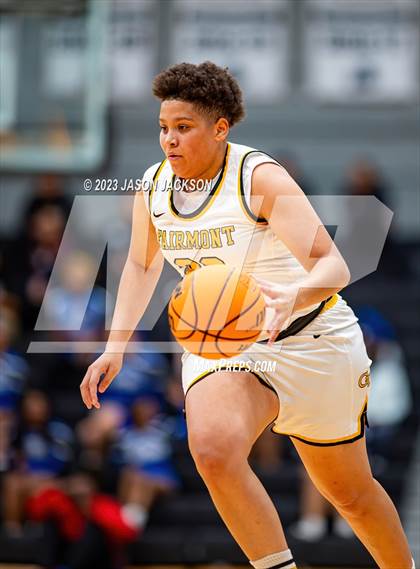 Thumbnail 3 in St. Pauls vs Fairmont (Robeson County Shootout) photogallery.