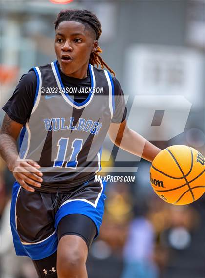 Thumbnail 2 in St. Pauls vs Fairmont (Robeson County Shootout) photogallery.
