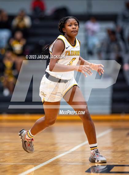 Thumbnail 3 in St. Pauls vs Fairmont (Robeson County Shootout) photogallery.