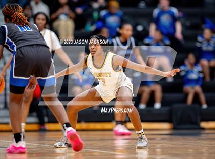 Thumbnail 1 in St. Pauls vs Fairmont (Robeson County Shootout) photogallery.