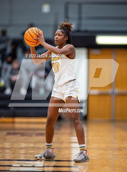 Thumbnail 1 in St. Pauls vs Fairmont (Robeson County Shootout) photogallery.