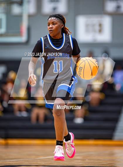 Thumbnail 1 in St. Pauls vs Fairmont (Robeson County Shootout) photogallery.