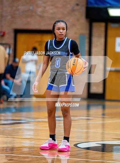 Thumbnail 2 in St. Pauls vs Fairmont (Robeson County Shootout) photogallery.