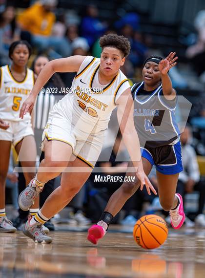 Thumbnail 1 in St. Pauls vs Fairmont (Robeson County Shootout) photogallery.