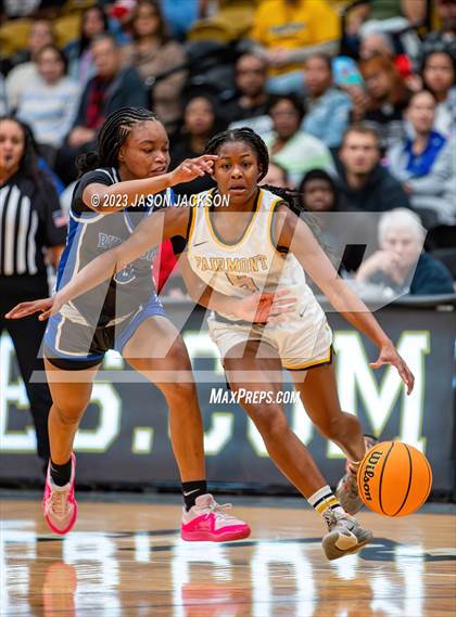 Thumbnail 2 in St. Pauls vs Fairmont (Robeson County Shootout) photogallery.