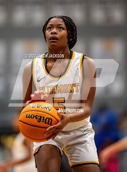 Thumbnail 2 in St. Pauls vs Fairmont (Robeson County Shootout) photogallery.