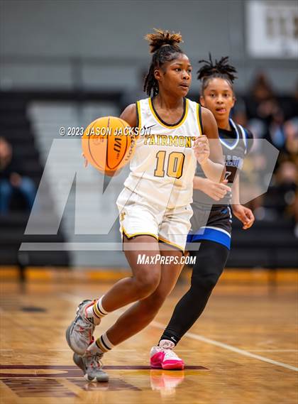 Thumbnail 1 in St. Pauls vs Fairmont (Robeson County Shootout) photogallery.