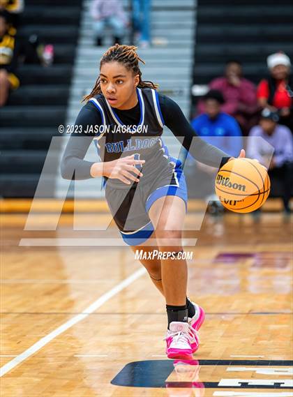 Thumbnail 2 in St. Pauls vs Fairmont (Robeson County Shootout) photogallery.