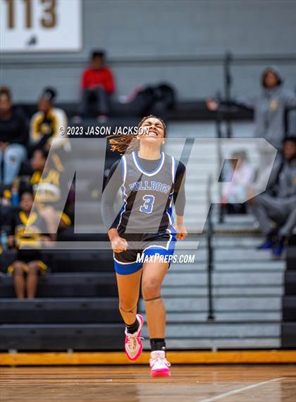 Thumbnail 1 in St. Pauls vs Fairmont (Robeson County Shootout) photogallery.