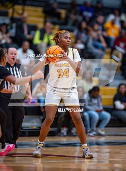 Thumbnail 3 in St. Pauls vs Fairmont (Robeson County Shootout) photogallery.
