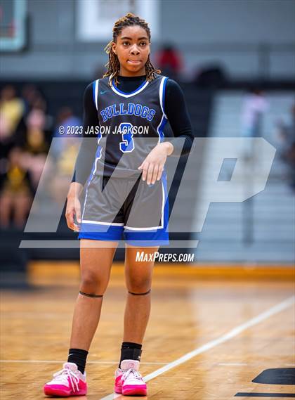 Thumbnail 1 in St. Pauls vs Fairmont (Robeson County Shootout) photogallery.
