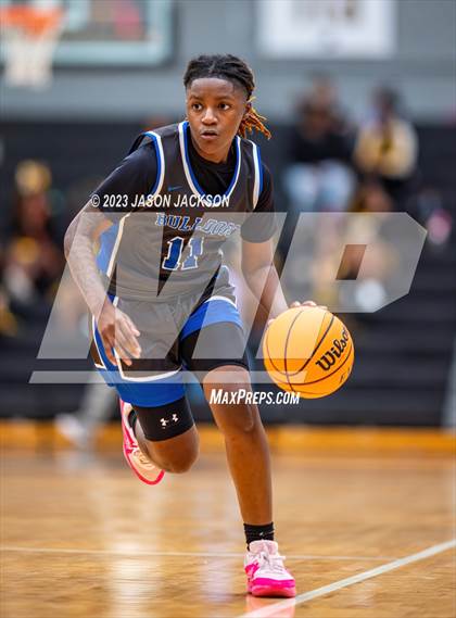 Thumbnail 3 in St. Pauls vs Fairmont (Robeson County Shootout) photogallery.