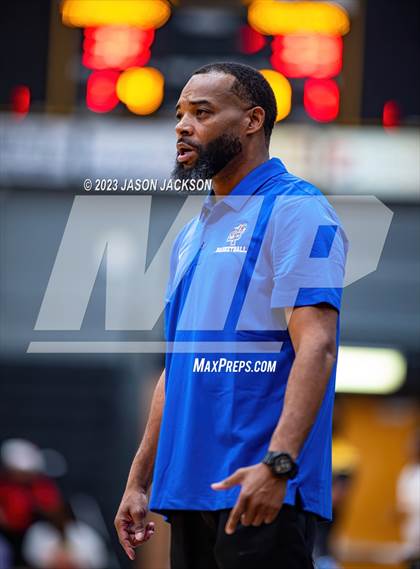 Thumbnail 1 in St. Pauls vs Fairmont (Robeson County Shootout) photogallery.