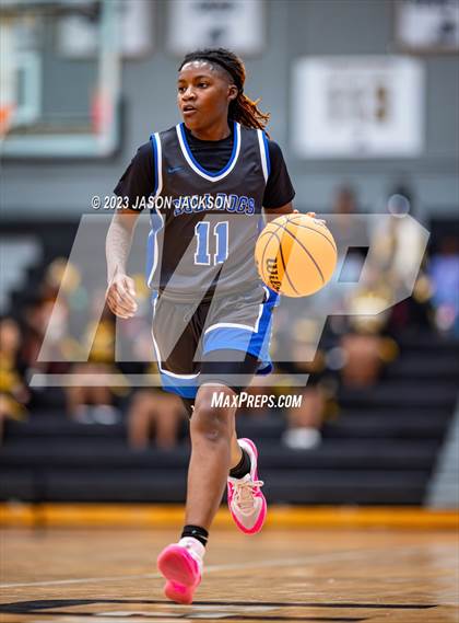 Thumbnail 2 in St. Pauls vs Fairmont (Robeson County Shootout) photogallery.