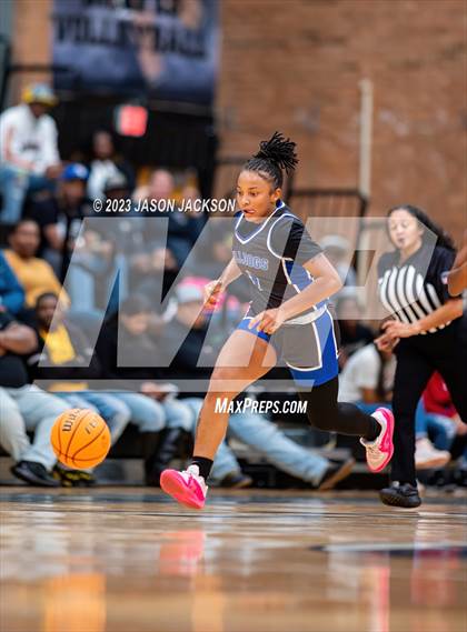 Thumbnail 2 in St. Pauls vs Fairmont (Robeson County Shootout) photogallery.