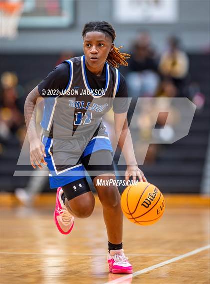 Thumbnail 1 in St. Pauls vs Fairmont (Robeson County Shootout) photogallery.