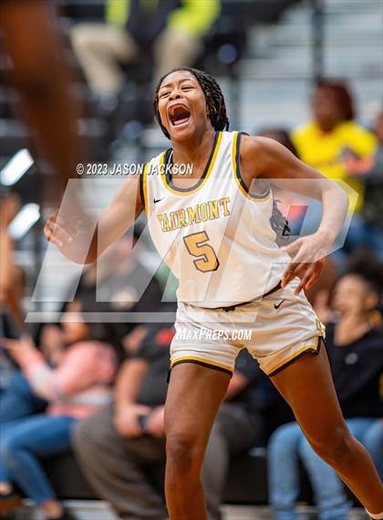 Thumbnail 1 in St. Pauls vs Fairmont (Robeson County Shootout) photogallery.