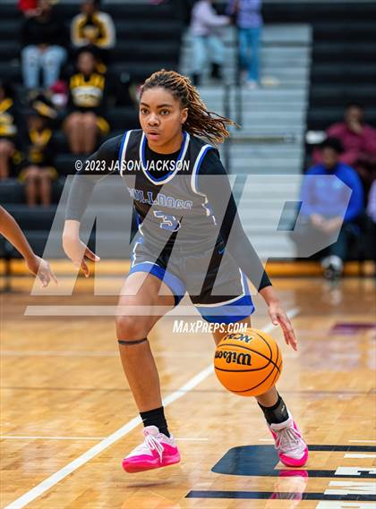 Thumbnail 1 in St. Pauls vs Fairmont (Robeson County Shootout) photogallery.