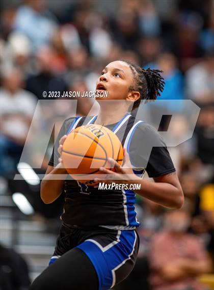 Thumbnail 2 in St. Pauls vs Fairmont (Robeson County Shootout) photogallery.