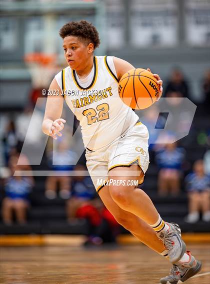 Thumbnail 1 in St. Pauls vs Fairmont (Robeson County Shootout) photogallery.
