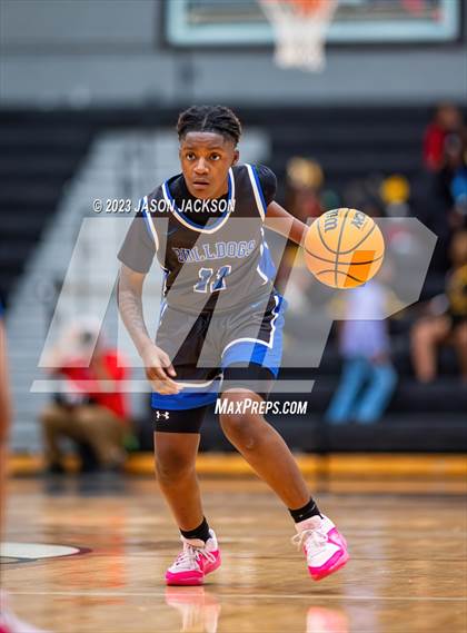 Thumbnail 1 in St. Pauls vs Fairmont (Robeson County Shootout) photogallery.