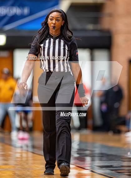 Thumbnail 3 in St. Pauls vs Fairmont (Robeson County Shootout) photogallery.