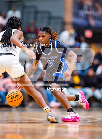 Thumbnail 3 in St. Pauls vs Fairmont (Robeson County Shootout) photogallery.