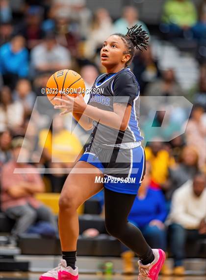 Thumbnail 3 in St. Pauls vs Fairmont (Robeson County Shootout) photogallery.