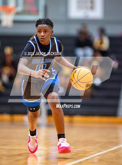 Thumbnail 2 in St. Pauls vs Fairmont (Robeson County Shootout) photogallery.