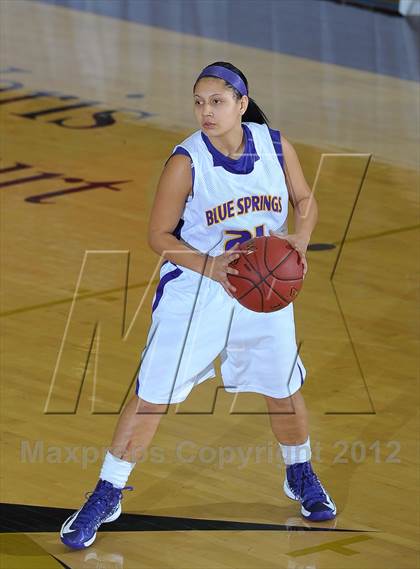 Thumbnail 3 in McPherson vs. Blue Springs photogallery.