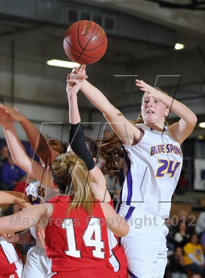 Thumbnail 3 in McPherson vs. Blue Springs photogallery.
