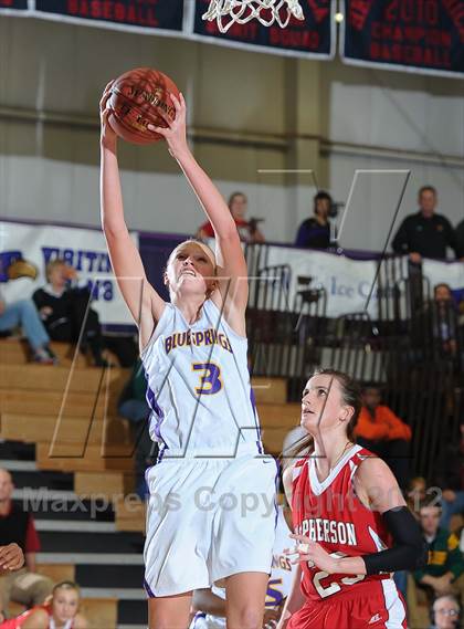 Thumbnail 2 in McPherson vs. Blue Springs photogallery.