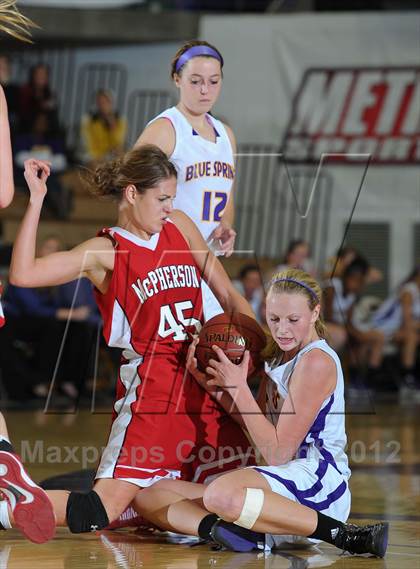 Thumbnail 2 in McPherson vs. Blue Springs photogallery.