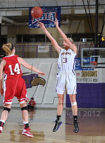 Thumbnail 2 in McPherson vs. Blue Springs photogallery.