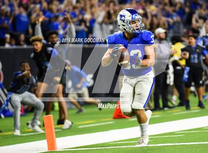 Thumbnail 3 in Katy Taylor vs Humble (UIL 6A Regional Playoff) photogallery.
