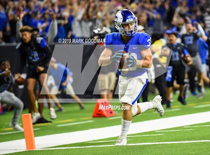 Thumbnail 2 in Katy Taylor vs Humble (UIL 6A Regional Playoff) photogallery.
