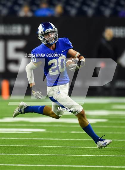 Thumbnail 2 in Katy Taylor vs Humble (UIL 6A Regional Playoff) photogallery.