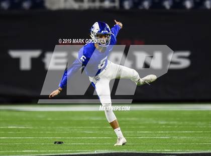 Thumbnail 1 in Katy Taylor vs Humble (UIL 6A Regional Playoff) photogallery.
