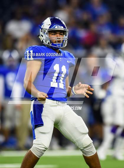 Thumbnail 2 in Katy Taylor vs Humble (UIL 6A Regional Playoff) photogallery.