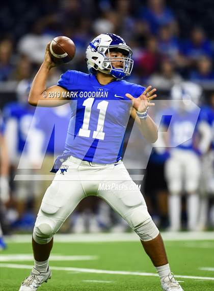 Thumbnail 3 in Katy Taylor vs Humble (UIL 6A Regional Playoff) photogallery.