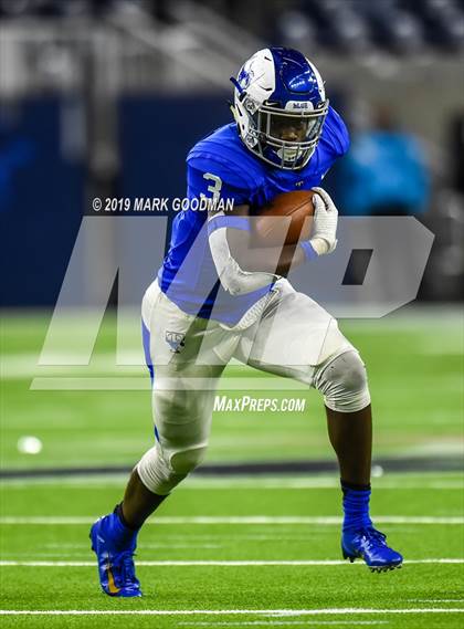 Thumbnail 3 in Katy Taylor vs Humble (UIL 6A Regional Playoff) photogallery.