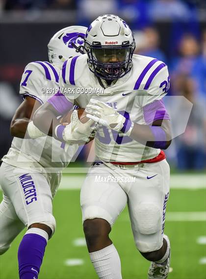 Thumbnail 1 in Katy Taylor vs Humble (UIL 6A Regional Playoff) photogallery.