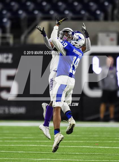 Thumbnail 3 in Katy Taylor vs Humble (UIL 6A Regional Playoff) photogallery.