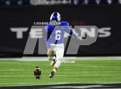 Thumbnail 1 in Katy Taylor vs Humble (UIL 6A Regional Playoff) photogallery.