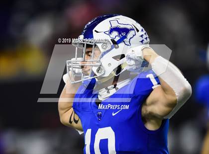 Thumbnail 2 in Katy Taylor vs Humble (UIL 6A Regional Playoff) photogallery.