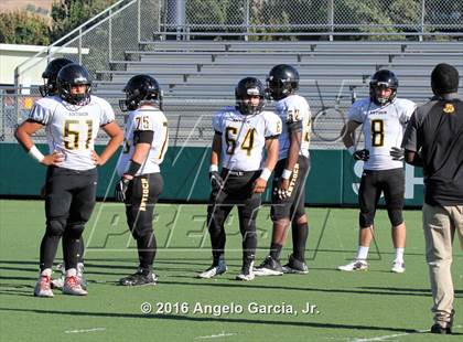 Thumbnail 2 in Antioch vs De La Salle photogallery.