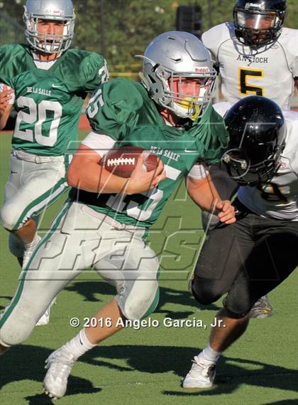 Thumbnail 3 in Antioch vs De La Salle photogallery.
