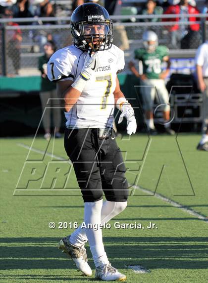 Thumbnail 3 in Antioch vs De La Salle photogallery.